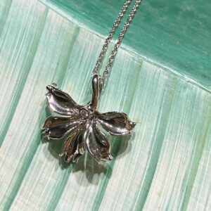 14K Naupaka Flower Pendant